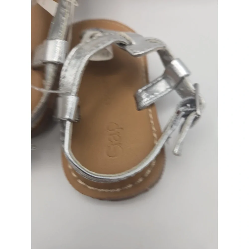 Gap Kids NWT Girl's 11 Silver T Strap Thong Sandals w/ Buckle